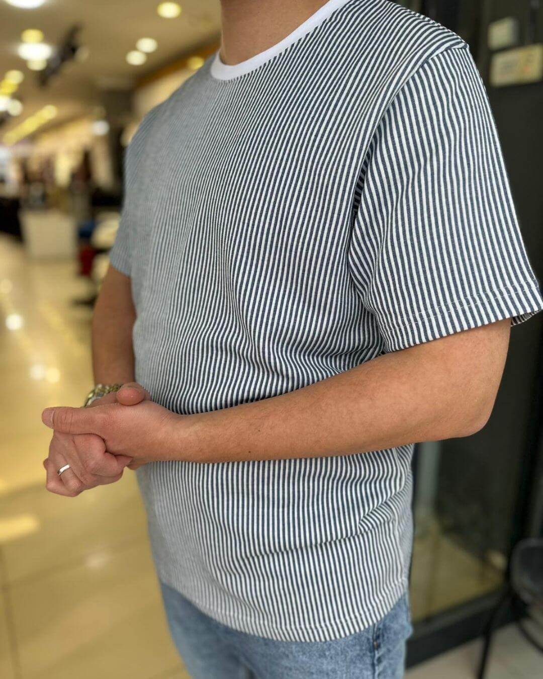 Çizgili Bisiklet Yaka T-Shirt